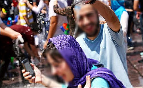 عکس های دختران بد حجاب در جشن آب‌پاشی تهران