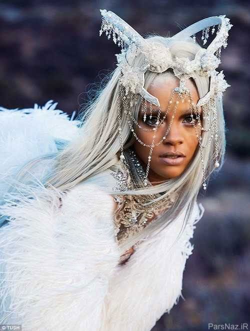 تیپ عجیب و غریب ریحانا خواننده مشهور سوژه شد + عکس تیپ عجیب و غریب ریحانا خواننده مشهور سوژه شد + عکس